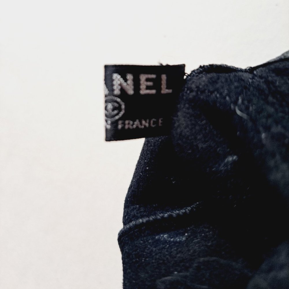 Chanel Lambskin Leather Black CC Quilted Fingerless Gloves Size 7 - Picture 7 of 12